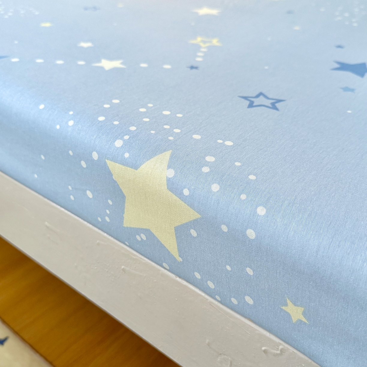 91家纺网 家纺一手货源 找家纺 尚帛 2026新款全棉品质喷气印花爆款四件套 多规格套件 单品系列-学生款单床笠 五星集