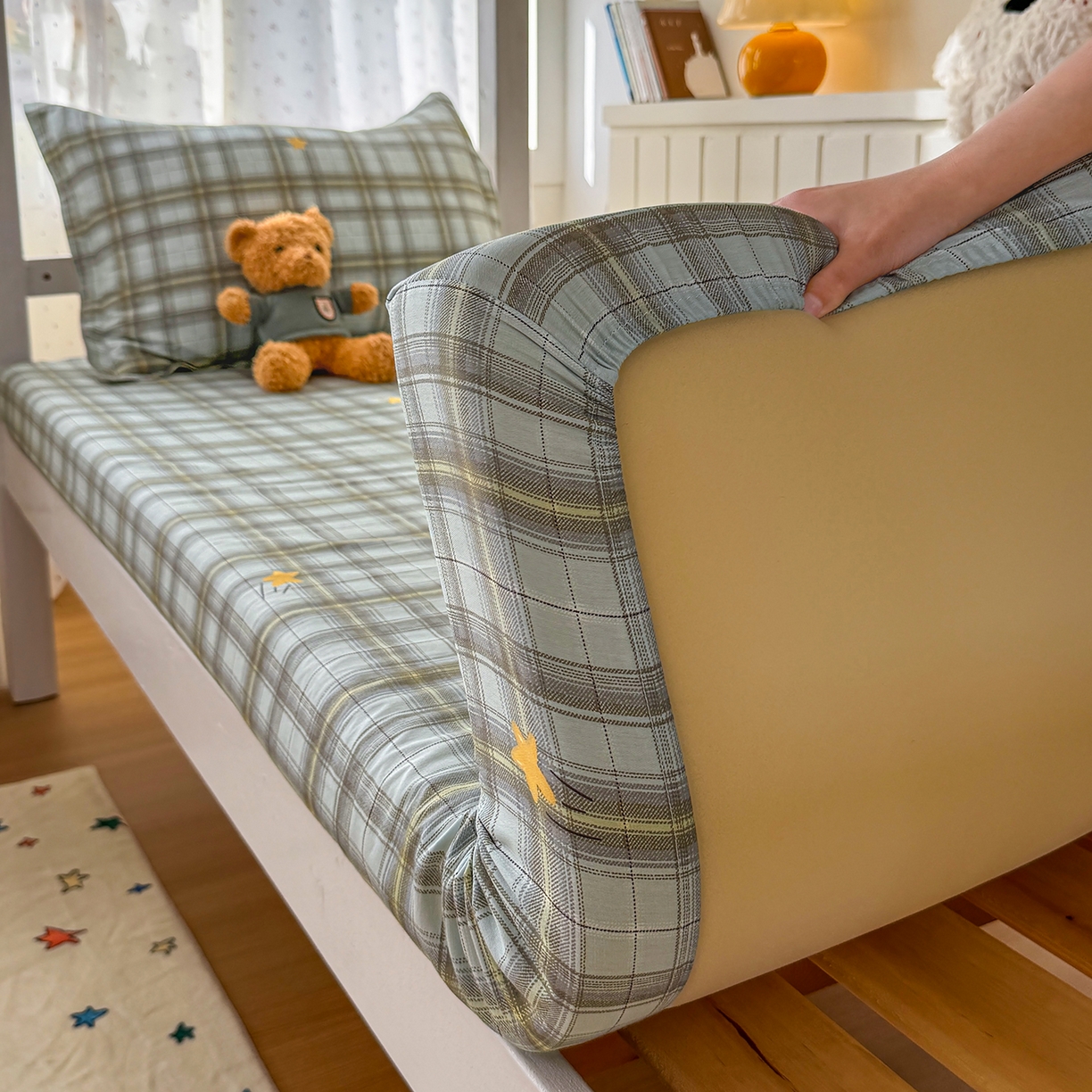 91家纺网 家纺一手货源 找家纺 尚帛 2026新款全棉品质喷气印花爆款四件套 多规格套件 单品系列-学生款单床笠 闪耀的星