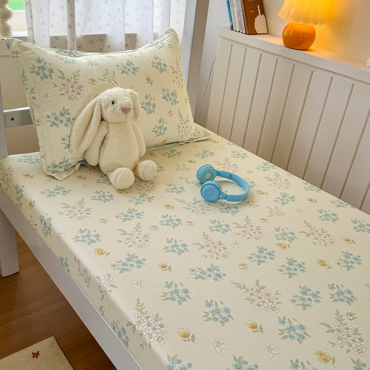 91家纺网 家纺一手货源 找家纺 尚帛 2026新款全棉品质喷气印花爆款四件套 多规格套件 单品系列-学生款单床笠 春漫庭