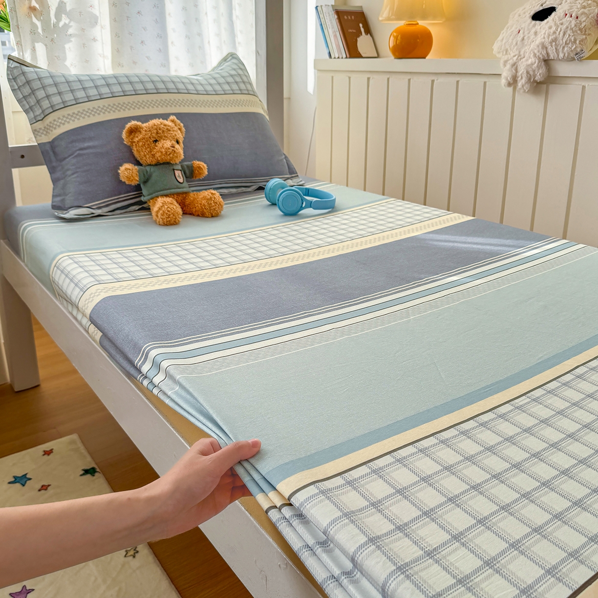 91家纺网 家纺一手货源 找家纺 尚帛 2026新款全棉品质喷气印花爆款四件套 多规格套件 单品系列-学生款单床笠 爱之艺术-灰