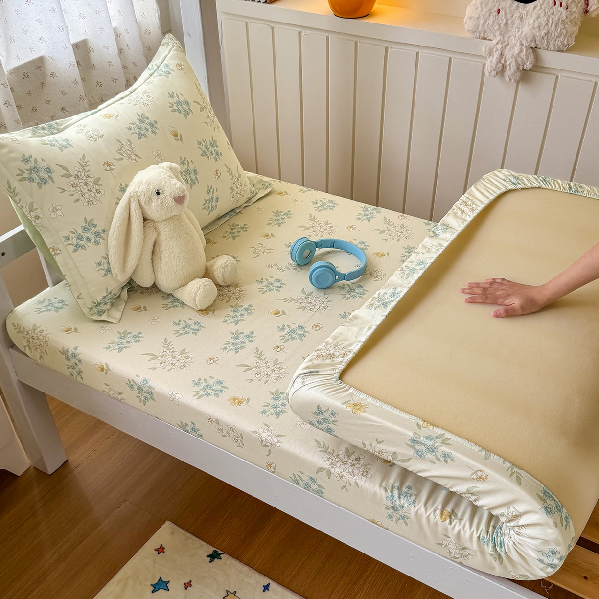 91家纺网 家纺一手货源 找家纺 尚帛 2026新款全棉品质喷气印花爆款四件套 多规格套件 单品系列-学生款单床笠 春漫庭