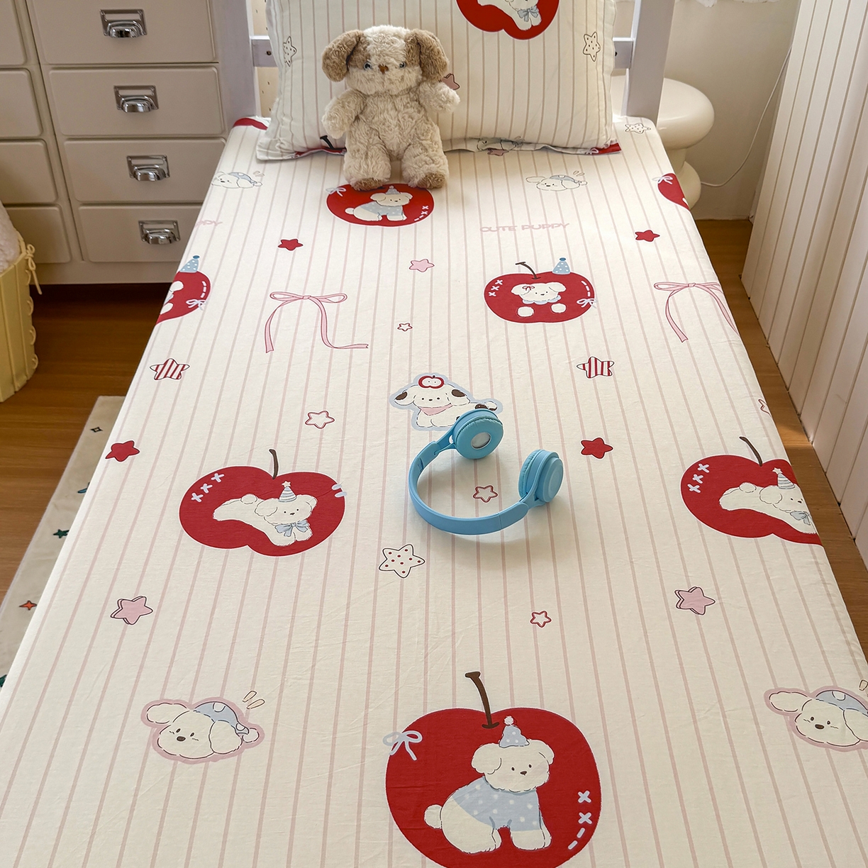 91家纺网 家纺一手货源 找家纺 尚帛 2026新款全棉品质喷气印花爆款四件套 多规格套件 单品系列-学生款单床笠 派对柯基