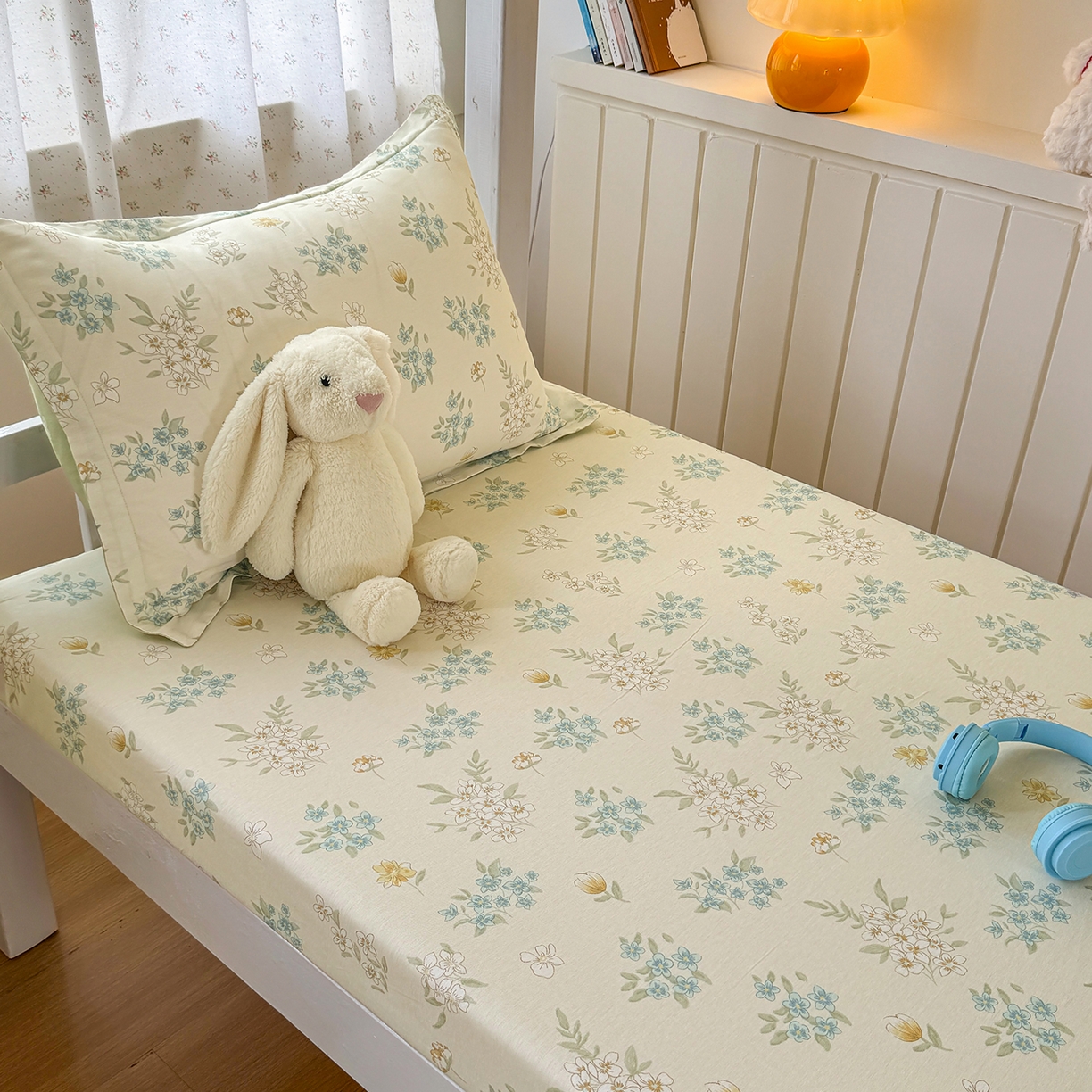 91家纺网 家纺一手货源 找家纺 尚帛 2026新款全棉品质喷气印花爆款四件套 多规格套件 单品系列-学生款单床笠 春漫庭