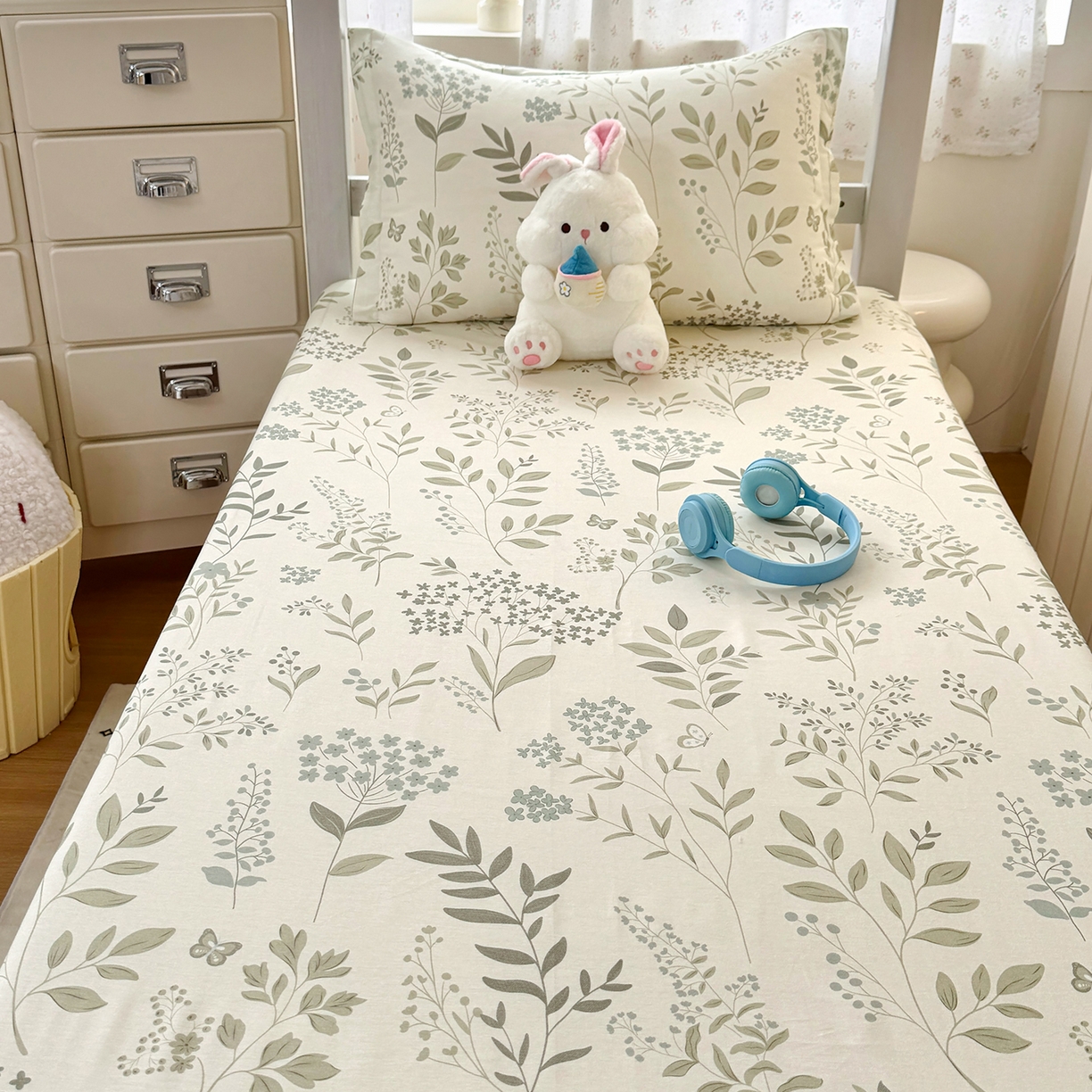 91家纺网 家纺一手货源 找家纺 尚帛 2026新款全棉品质喷气印花爆款四件套 多规格套件 单品系列-学生款单床笠 叶之恋