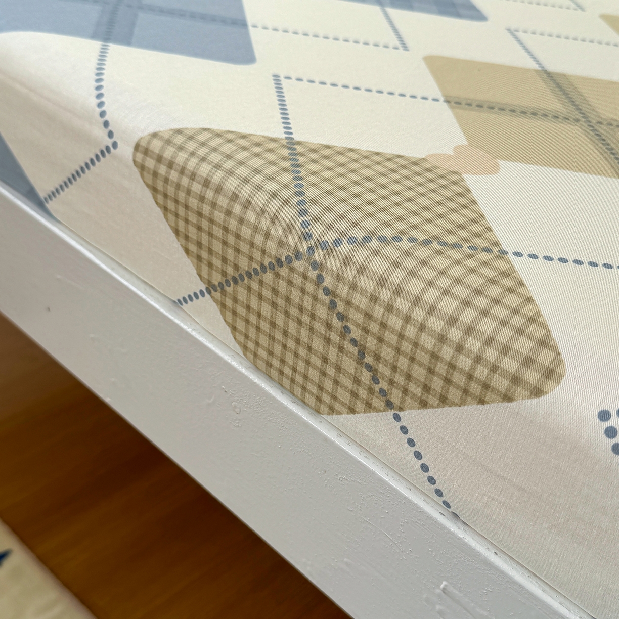 91家纺网 家纺一手货源 找家纺 尚帛 2026新款全棉品质喷气印花爆款四件套 多规格套件 单品系列-学生款单床笠 佳丽斯