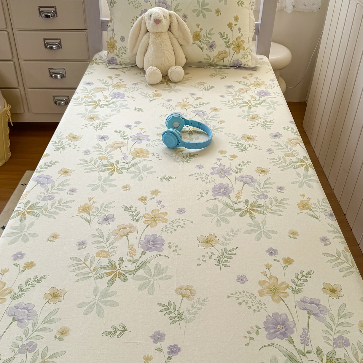 91家纺网 家纺一手货源 找家纺 尚帛 2026新款全棉品质喷气印花爆款四件套 多规格套件 单品系列-学生款单床笠 爱的花海