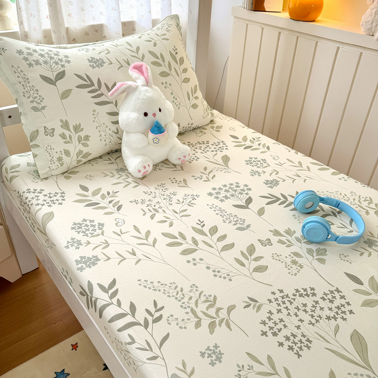 91家纺网 家纺一手货源 找家纺 尚帛 2026新款全棉品质喷气印花爆款四件套 多规格套件 单品系列-学生款单床笠 叶之恋