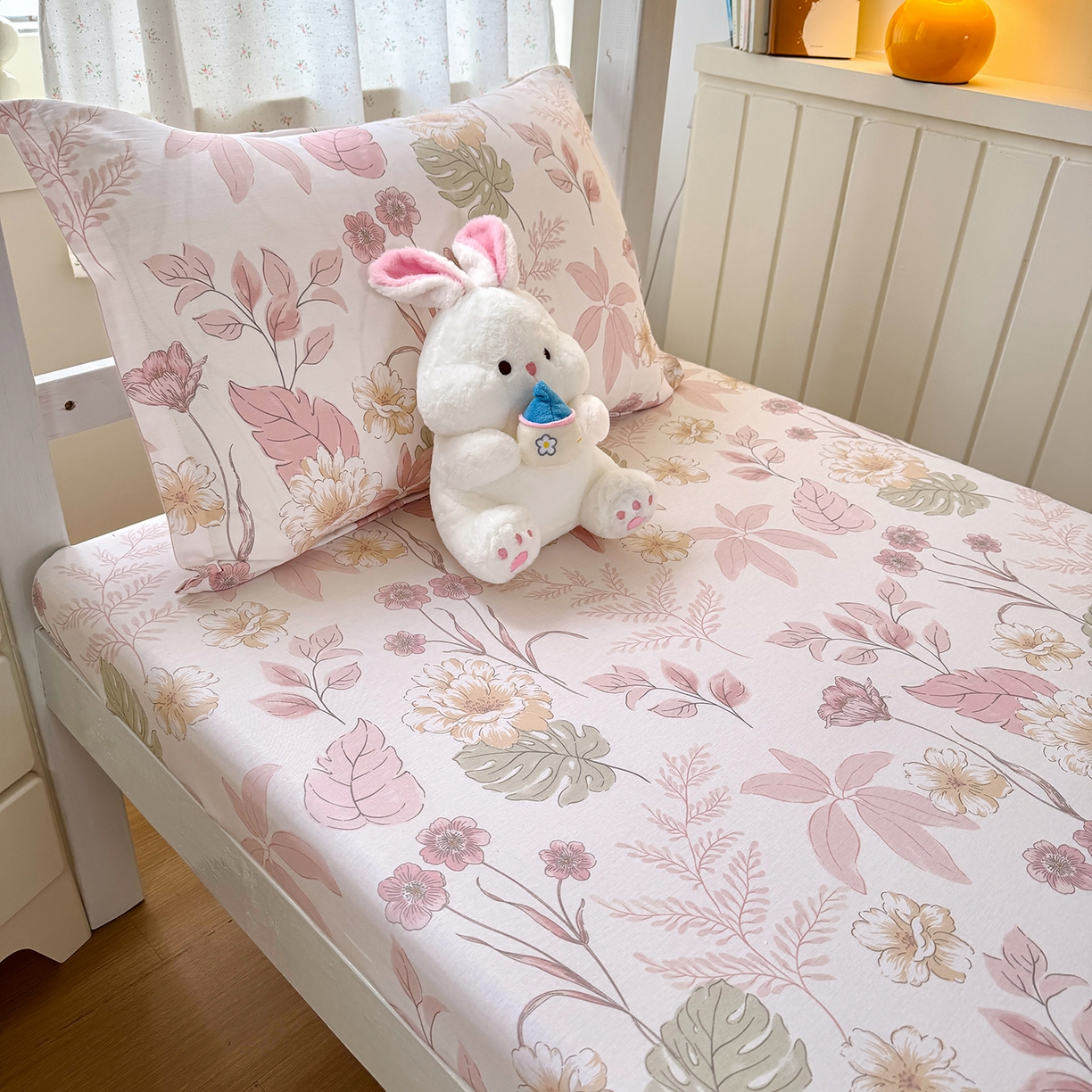 91家纺网 家纺一手货源 找家纺 尚帛 2026新款全棉品质喷气印花爆款四件套 多规格套件 单品系列-学生款单床笠 叶柔粉