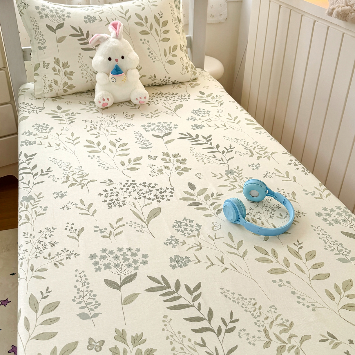 91家纺网 家纺一手货源 找家纺 尚帛 2026新款全棉品质喷气印花爆款四件套 多规格套件 单品系列-学生款单床笠 叶之恋