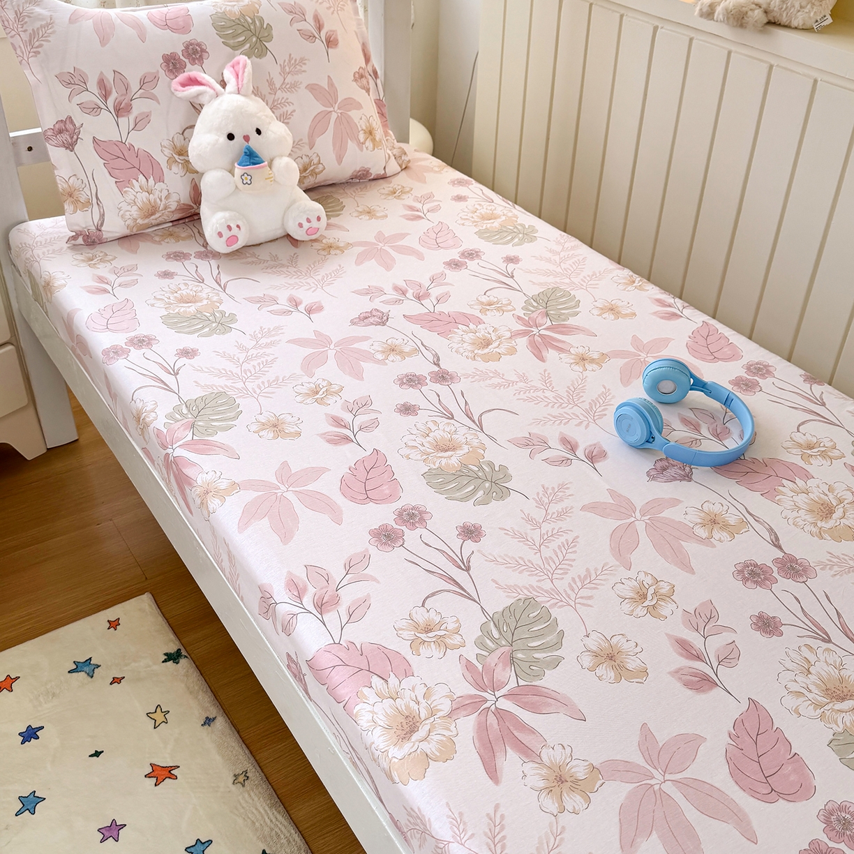 91家纺网 家纺一手货源 找家纺 尚帛 2026新款全棉品质喷气印花爆款四件套 多规格套件 单品系列-学生款单床笠 叶柔粉