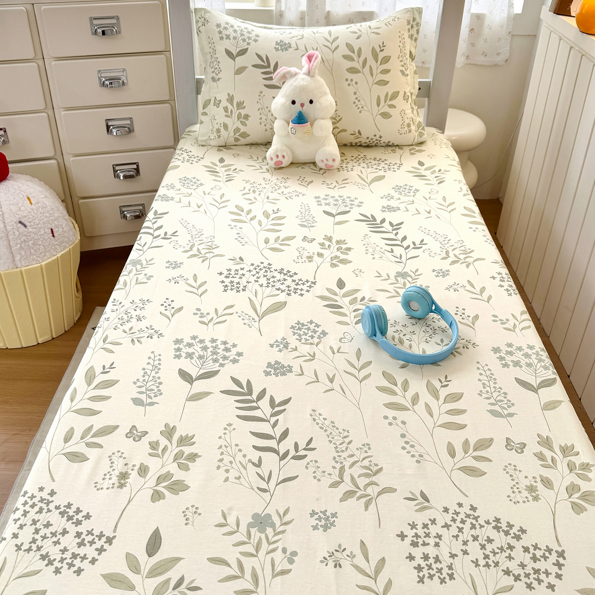 91家纺网 家纺一手货源 找家纺 尚帛 2026新款全棉品质喷气印花爆款四件套 多规格套件 单品系列-学生款单床笠 叶之恋