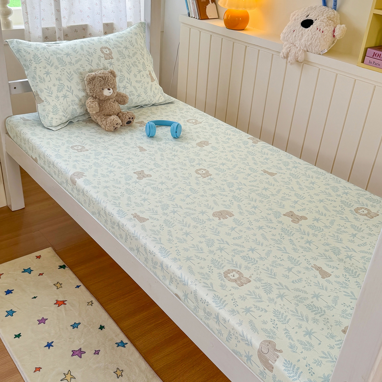 91家纺网 家纺一手货源 找家纺 尚帛 2026新款全棉品质喷气印花爆款四件套 多规格套件 单品系列-学生款单床笠 森林小镇-兰