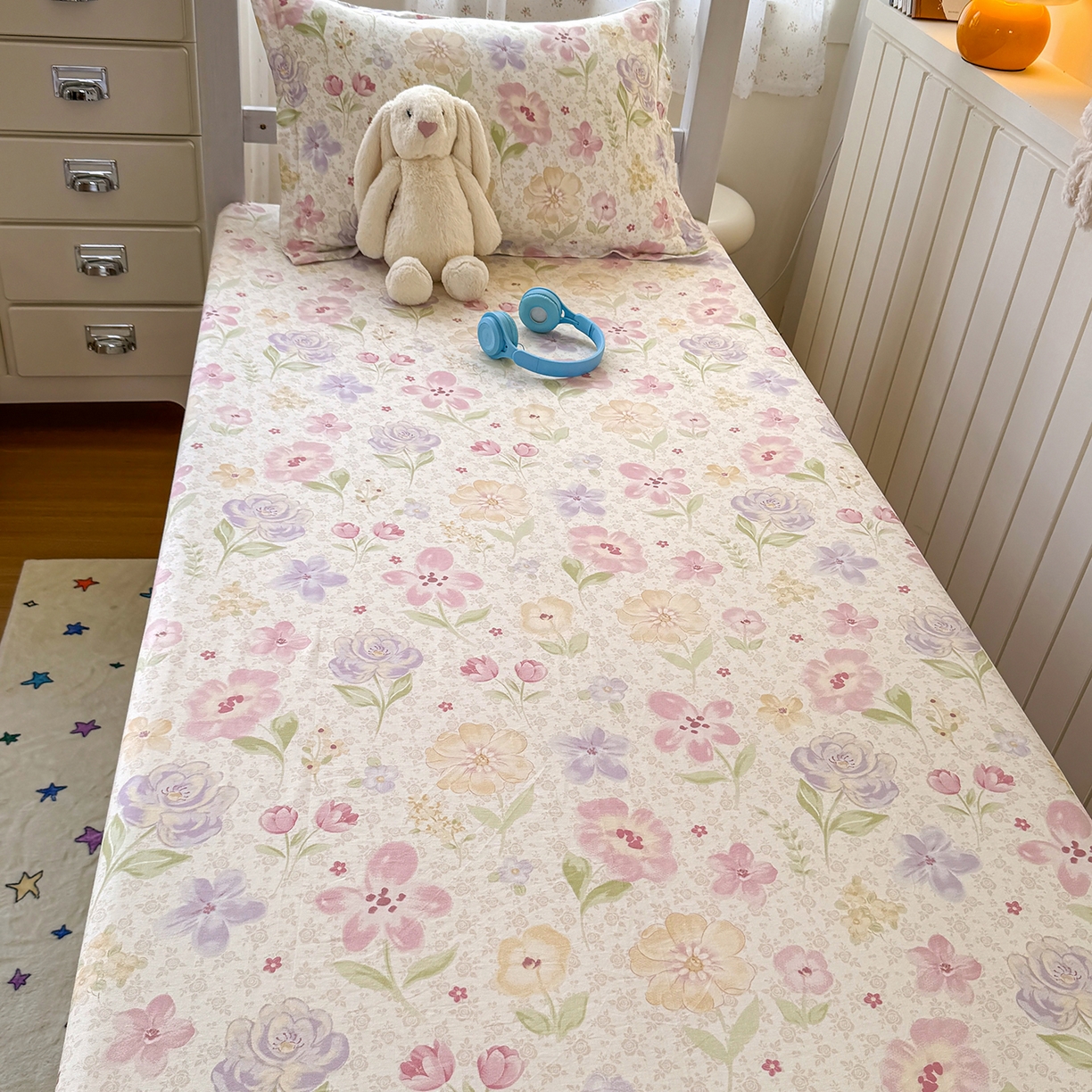 91家纺网 家纺一手货源 找家纺 尚帛 2026新款全棉品质喷气印花爆款四件套 多规格套件 单品系列-学生款单床笠 甜心花朵