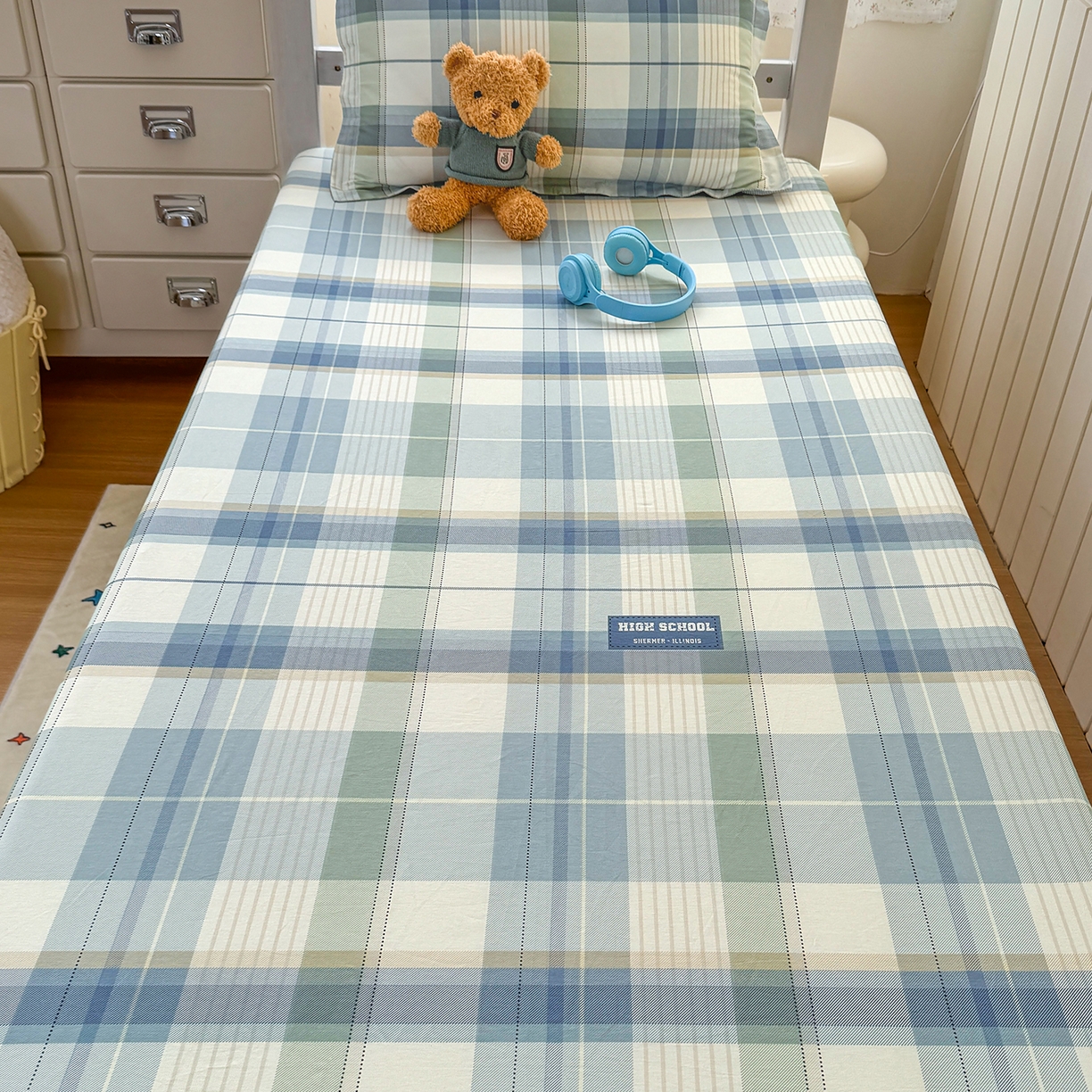 91家纺网 家纺一手货源 找家纺 尚帛 2026新款全棉品质喷气印花爆款四件套 多规格套件 单品系列-学生款单床笠 格兰德-蓝