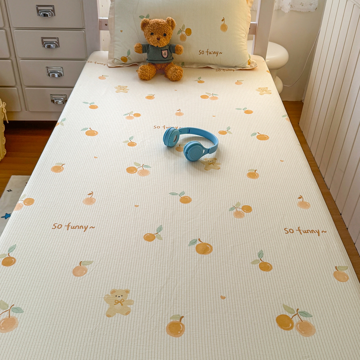 91家纺网 家纺一手货源 找家纺 尚帛 2026新款全棉品质喷气印花爆款四件套 多规格套件 单品系列-学生款单床笠 欢乐碰碰熊