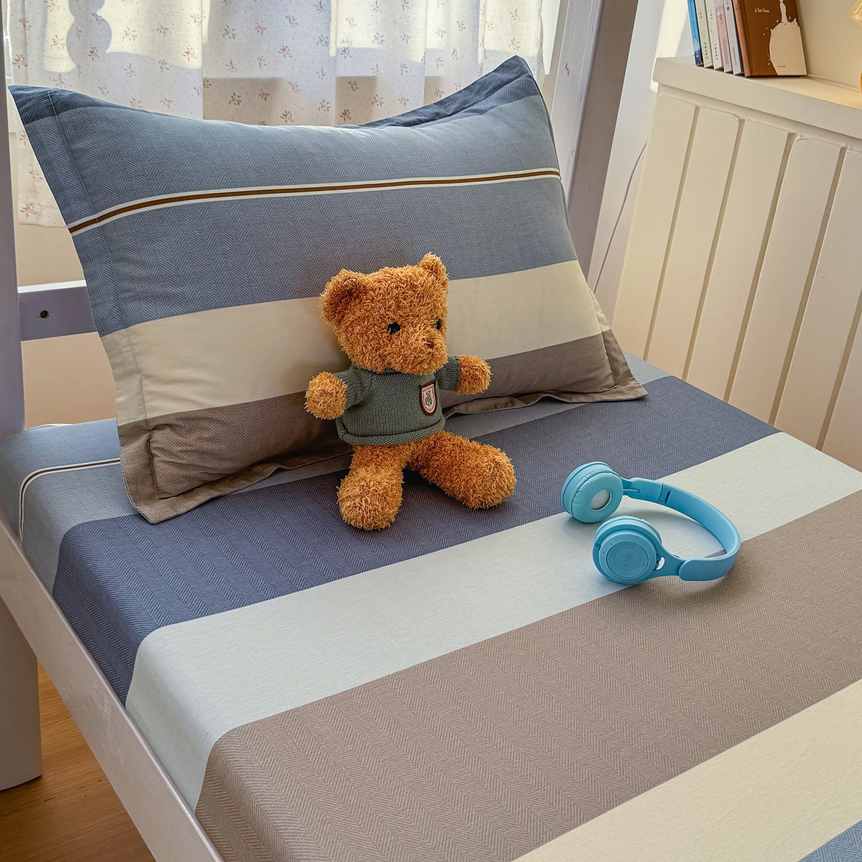 91家纺网 家纺一手货源 找家纺 尚帛 2026新款全棉品质喷气印花爆款四件套 多规格套件 单品系列-学生款单床笠 时尚慕斯