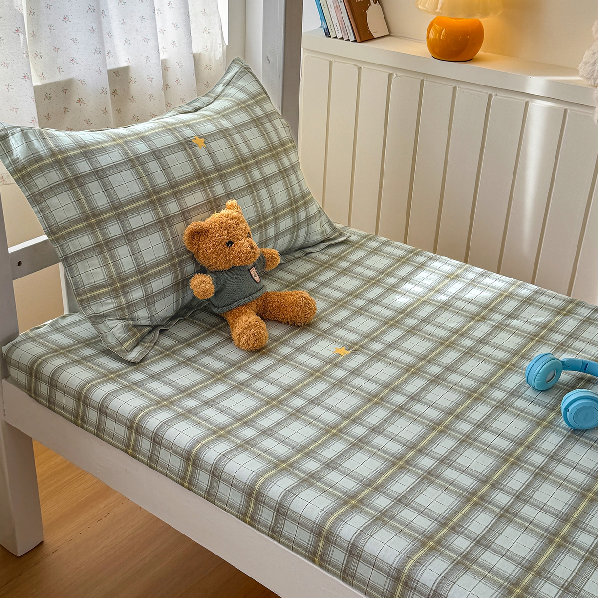 91家纺网 家纺一手货源 找家纺 尚帛 2026新款全棉品质喷气印花爆款四件套 多规格套件 单品系列-学生款单床笠 闪耀的星