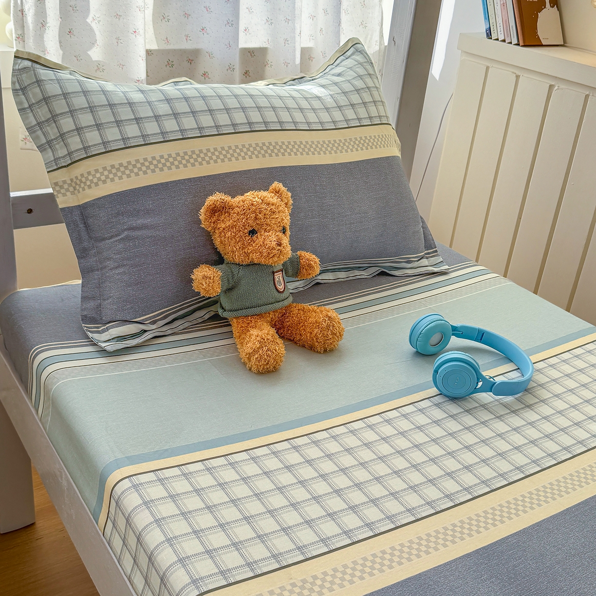 91家纺网 家纺一手货源 找家纺 尚帛 2026新款全棉品质喷气印花爆款四件套 多规格套件 单品系列-学生款单床笠 爱之艺术-灰