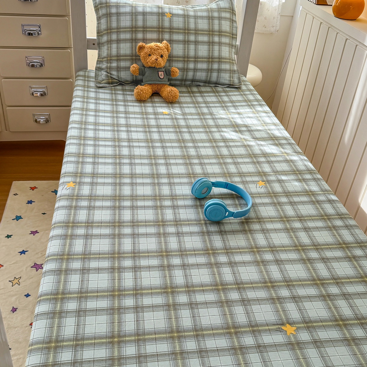 91家纺网 家纺一手货源 找家纺 尚帛 2026新款全棉品质喷气印花爆款四件套 多规格套件 单品系列-学生款单床笠 闪耀的星