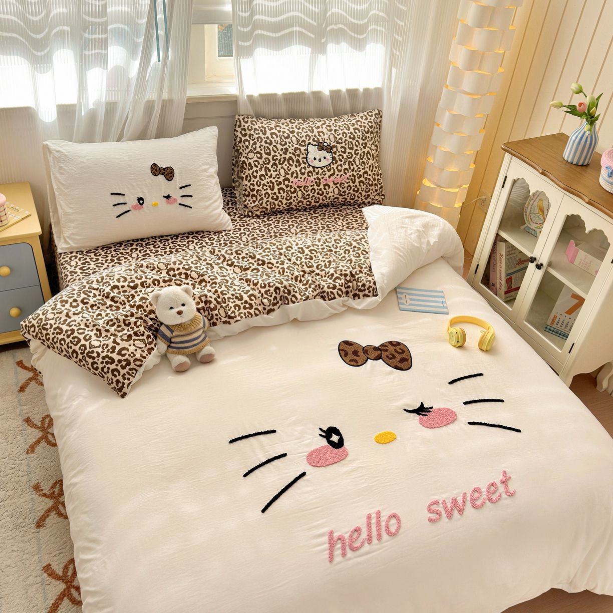 91家纺网 家纺一手货源 找家纺 （总）奈颜 2026新款A类水洗棉大版毛巾绣豹纹小猫四件套--影棚图