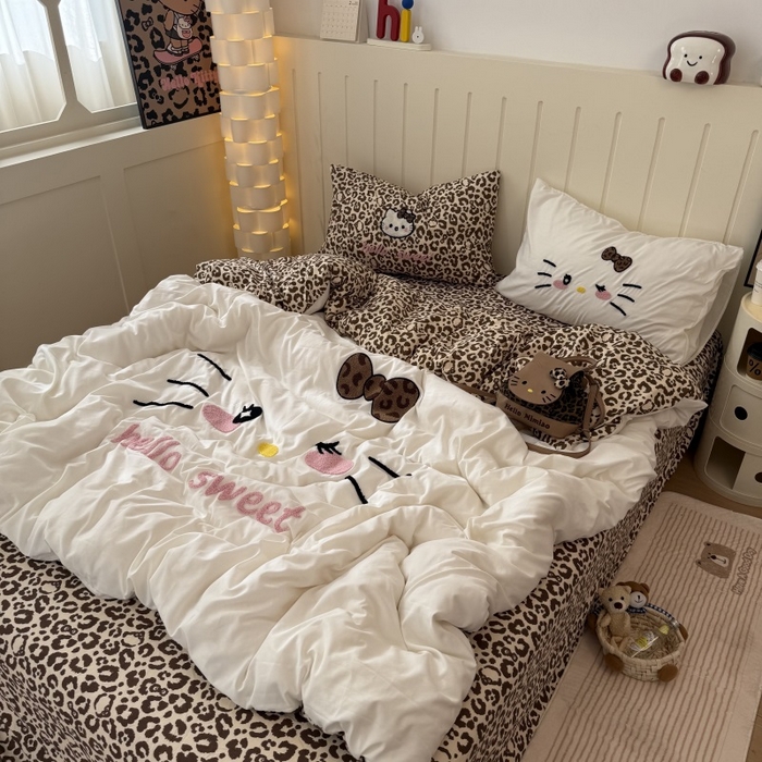 91家纺网 家纺一手货源 找家纺 （总）奈颜 2026新款A类水洗棉大版毛巾绣豹纹小猫四件套--实拍图