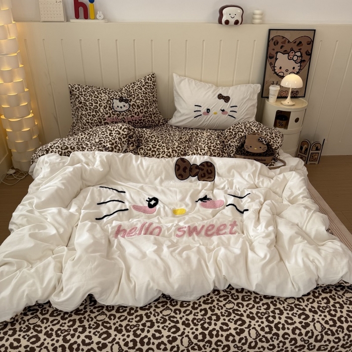 91家纺网 家纺一手货源 找家纺 （总）奈颜 2026新款A类水洗棉大版毛巾绣豹纹小猫四件套--实拍图