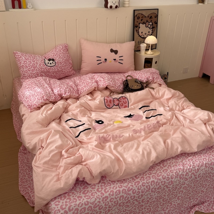 91家纺网 家纺一手货源 找家纺 奈颜 2026新款A类水洗棉大版毛巾绣豹纹小猫四件套--实拍图 豹纹小猫-粉