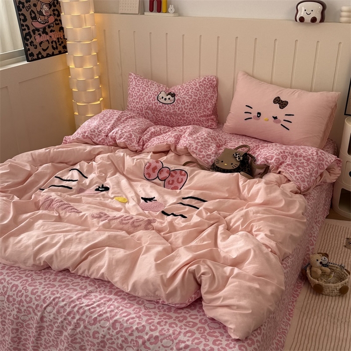 91家纺网 家纺一手货源 找家纺 奈颜 2026新款A类水洗棉大版毛巾绣豹纹小猫四件套--实拍图 豹纹小猫-粉