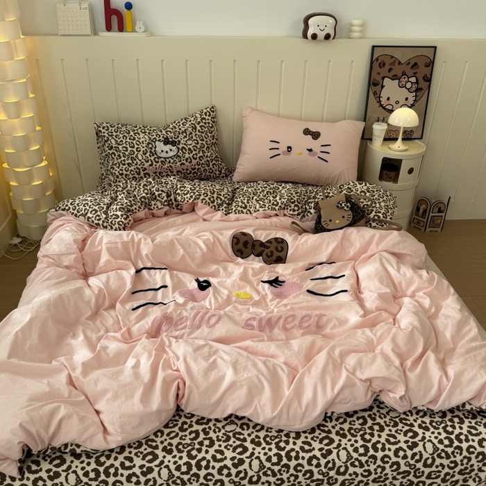 91家纺网 家纺一手货源 找家纺 奈颜 2026新款A类水洗棉大版毛巾绣豹纹小猫四件套--实拍图 豹纹小猫-粉咖