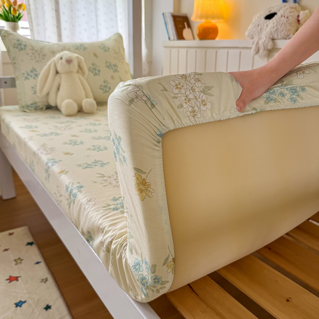 91家纺网 家纺一手货源 找家纺 尚帛 2026新款全棉品质喷气印花爆款四件套 多规格套件 单品系列-学生款单床笠 春漫庭