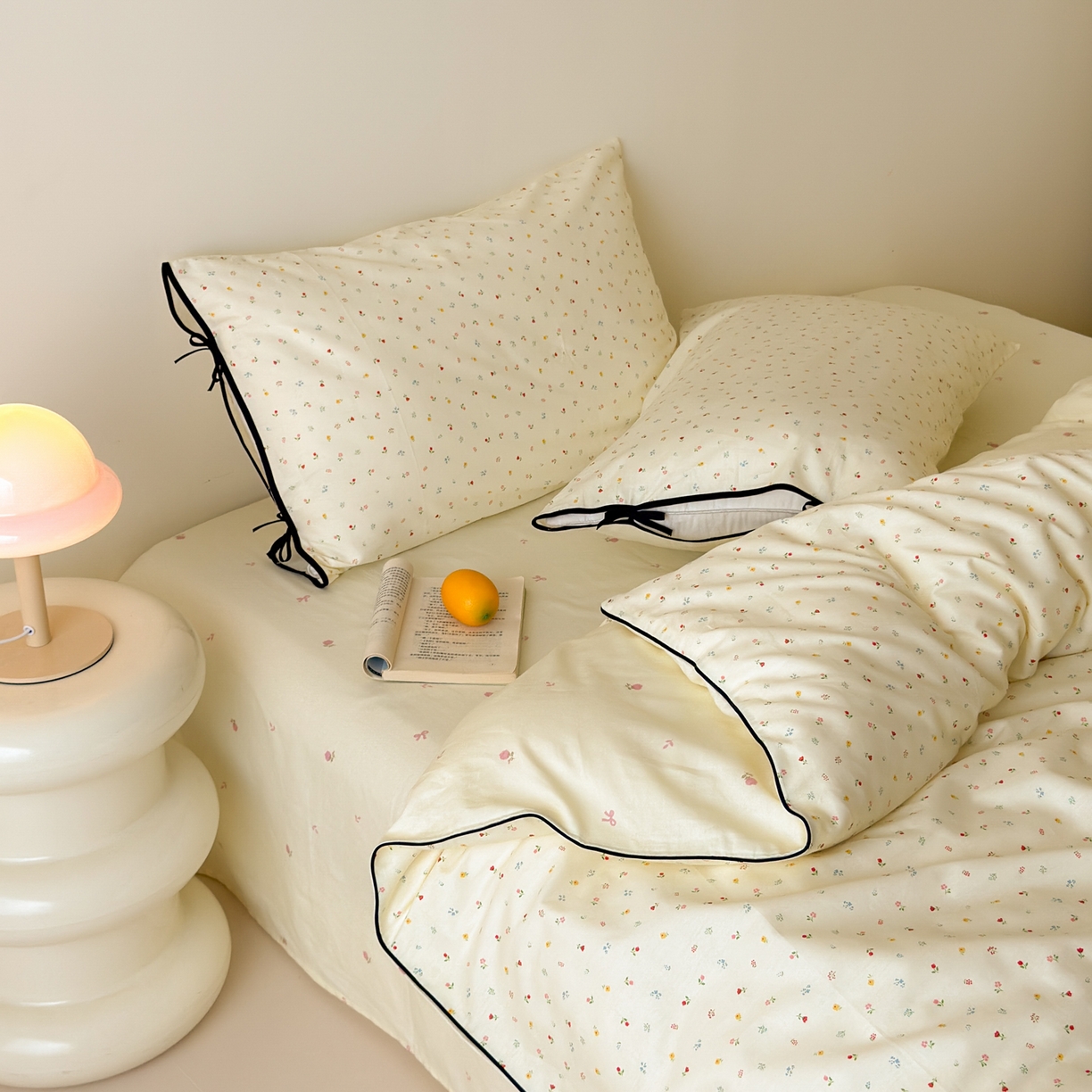 91家纺网 家纺一手货源 找家纺 （总）乐童家纺 2026新款嵌绳蝴蝶结丝带工艺款小红色热推四件套