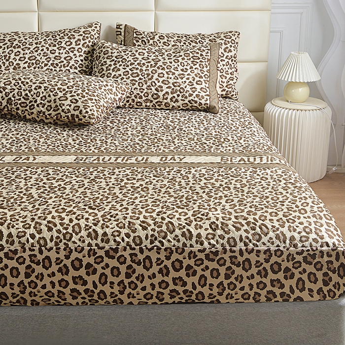 91家纺网 家纺一手货源 找家纺 柏钧家纺 2026新品外贸亚马逊豹纹防水夹棉床笠电商速卖通床罩可定制尺寸回字格系列 漫妙