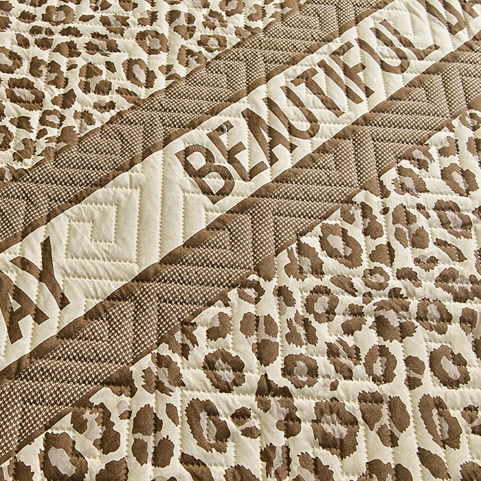 91家纺网 家纺一手货源 找家纺 柏钧家纺 2026新品外贸亚马逊豹纹防水夹棉床笠电商速卖通床罩可定制尺寸回字格系列 漫妙