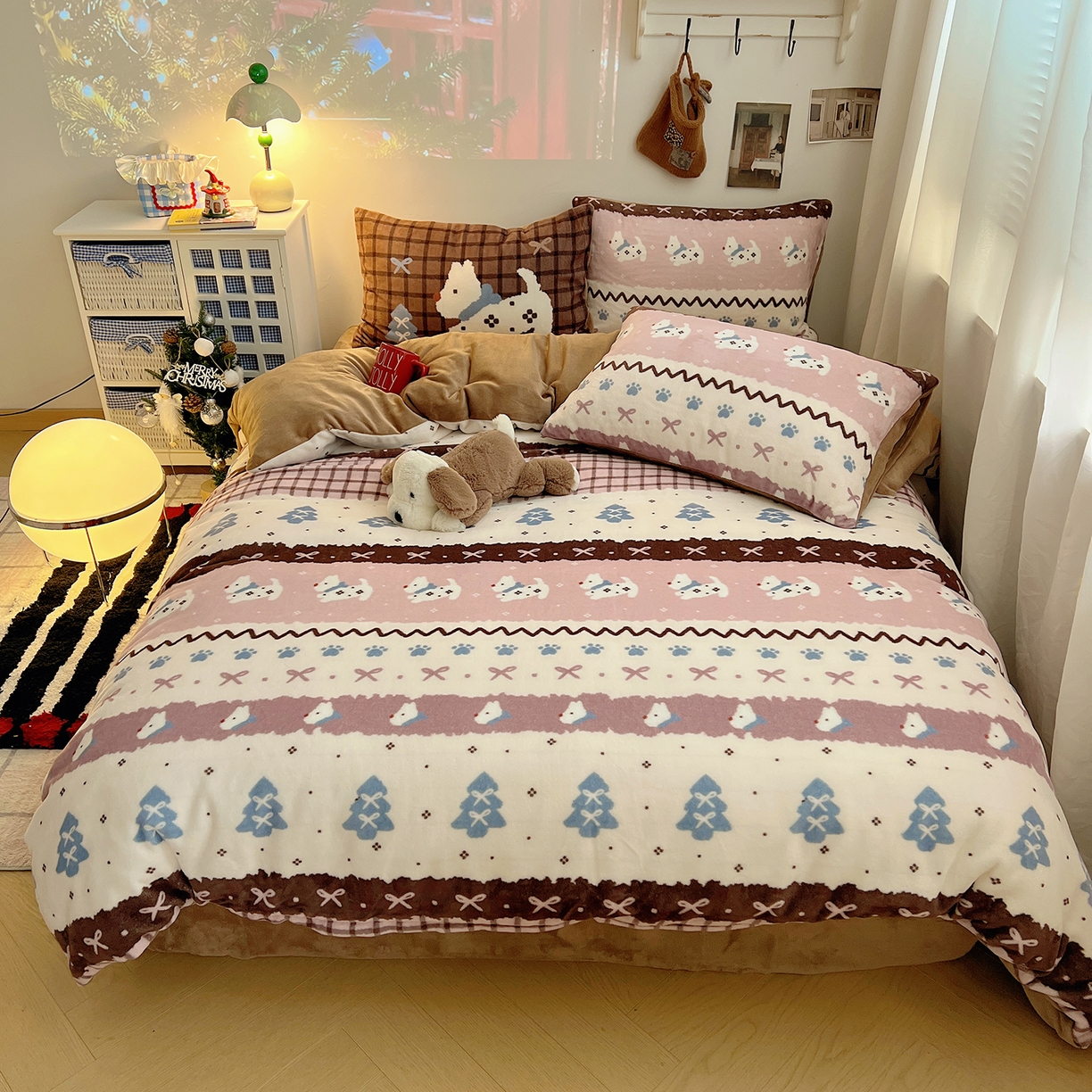 桃子家居 2026新款A类数码印花混搭冬季新年限定猫咪小马加厚牛奶绒四件套 绒-粉色费尔岛小狗