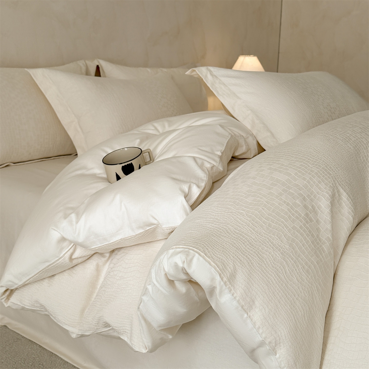 笙意家纺 2026新款A版60S亮面提花B版13372全棉四件套 石烁-奶昔白
