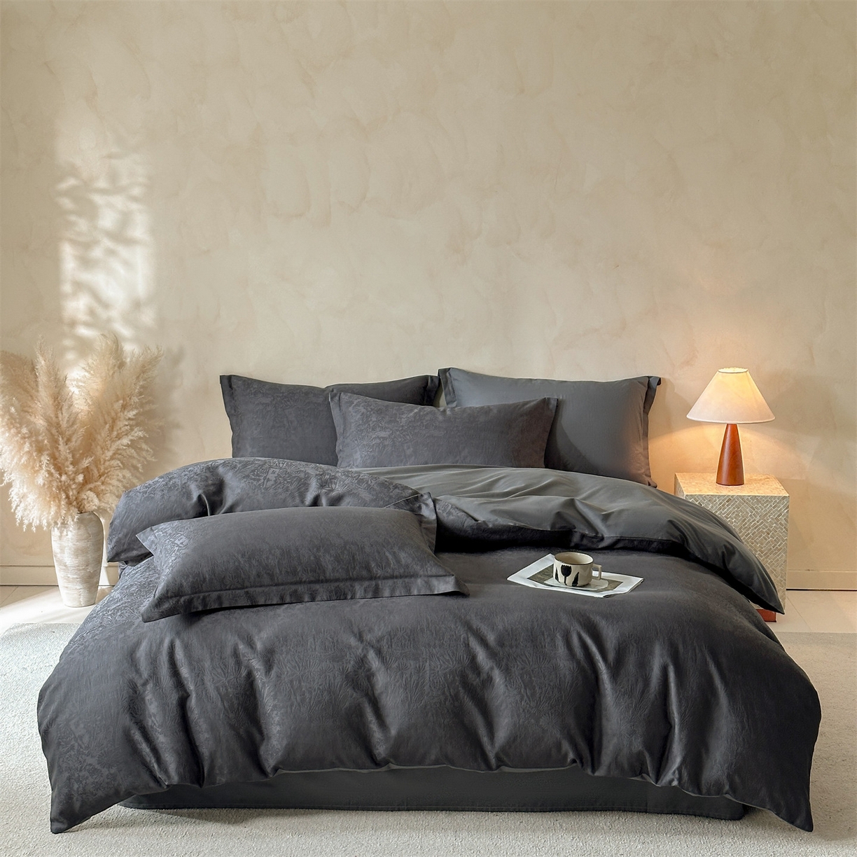 91家纺网 家纺一手货源 找家纺 笙意家纺 2026新款A版60S亮面提花B版13372全棉四件套 米萝-灰