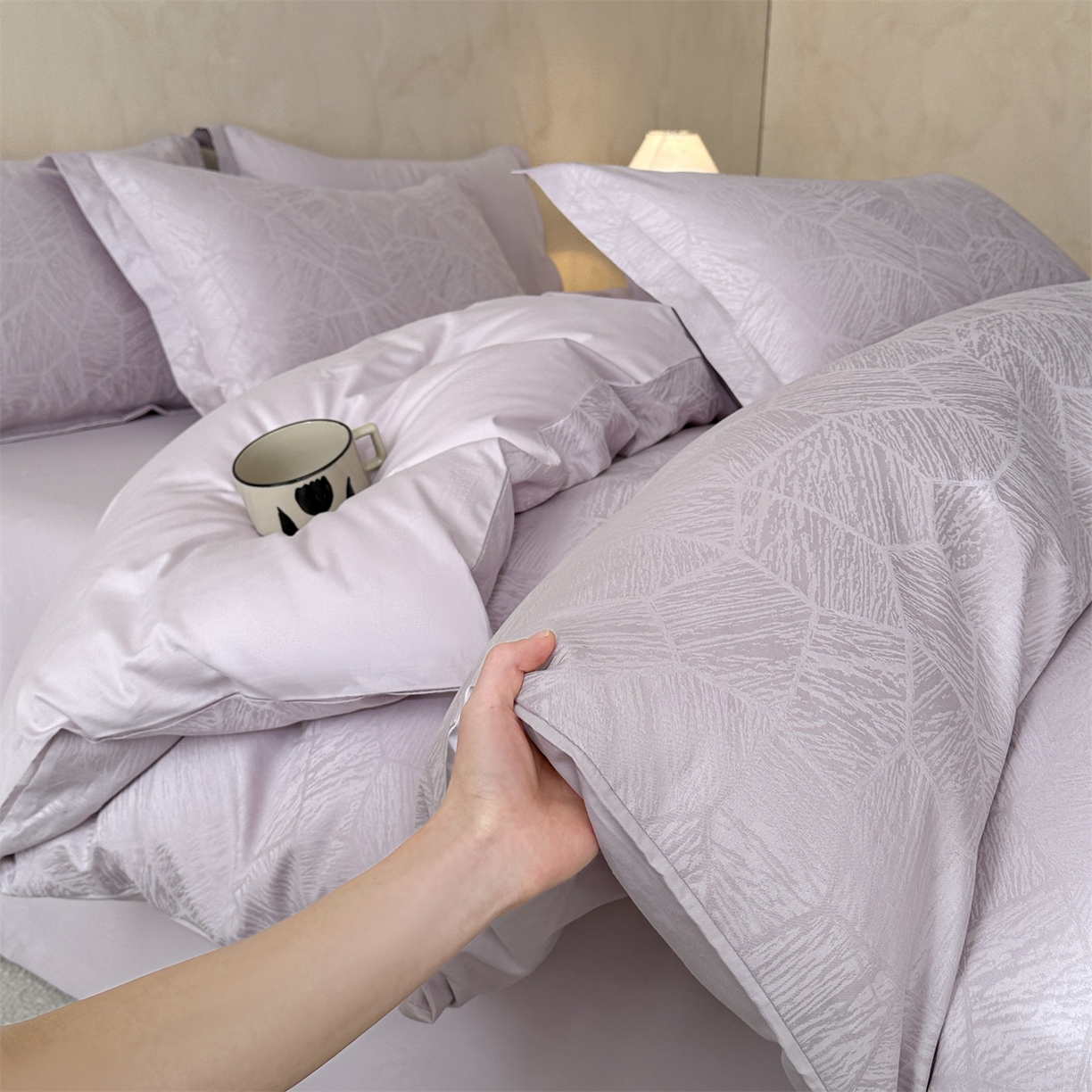 91家纺网 家纺一手货源 找家纺 笙意家纺 2026新款A版60S亮面提花B版13372全棉四件套 夏梦-紫