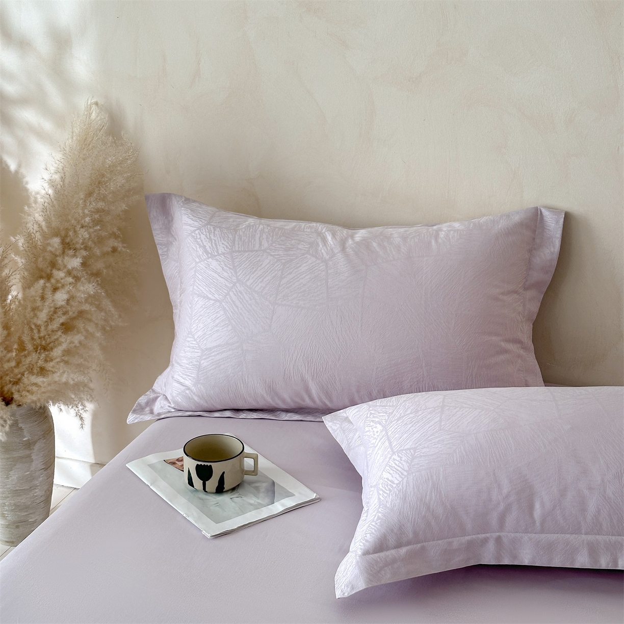 91家纺网 家纺一手货源 找家纺 笙意家纺 2026新款A版60S亮面提花B版13372全棉四件套 夏梦-紫