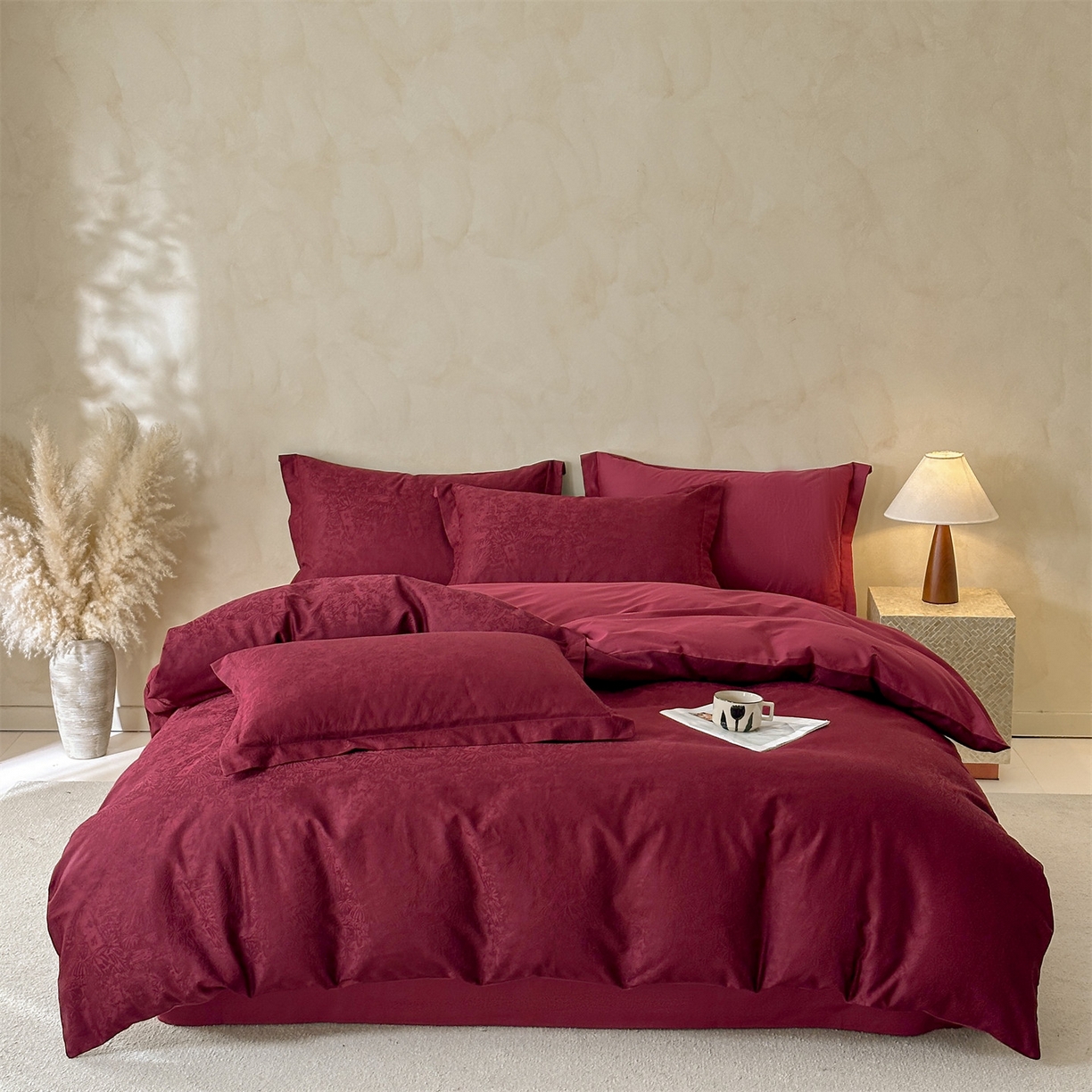 91家纺网 家纺一手货源 找家纺 笙意家纺 2026新款A版60S亮面提花B版13372全棉四件套 米萝-酒红