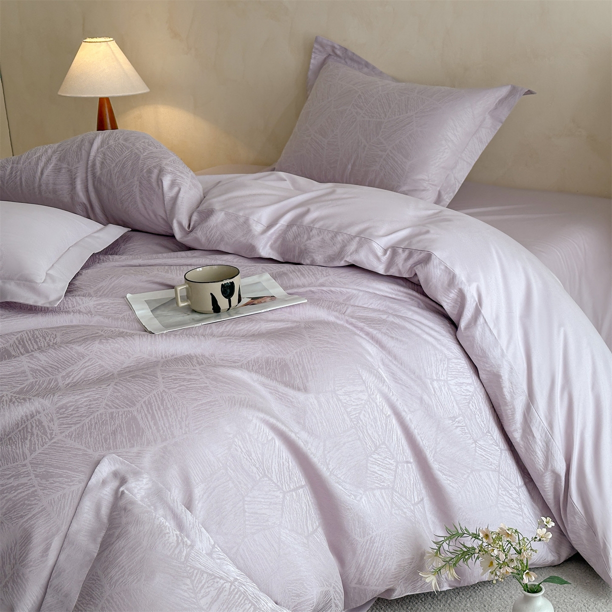 91家纺网 家纺一手货源 找家纺 笙意家纺 2026新款A版60S亮面提花B版13372全棉四件套 夏梦-紫