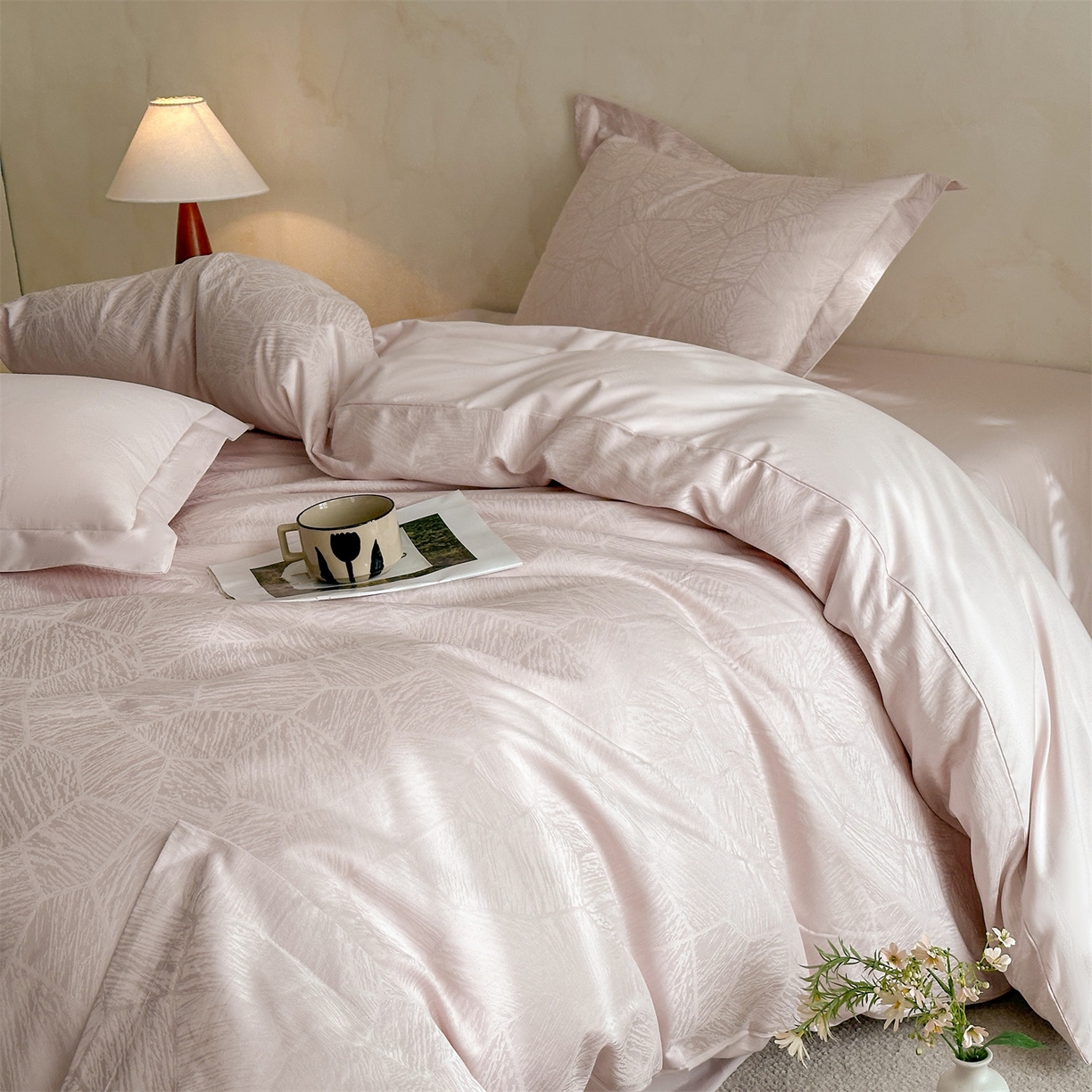 91家纺网 家纺一手货源 找家纺 笙意家纺 2026新款A版60S亮面提花B版13372全棉四件套 夏梦-粉