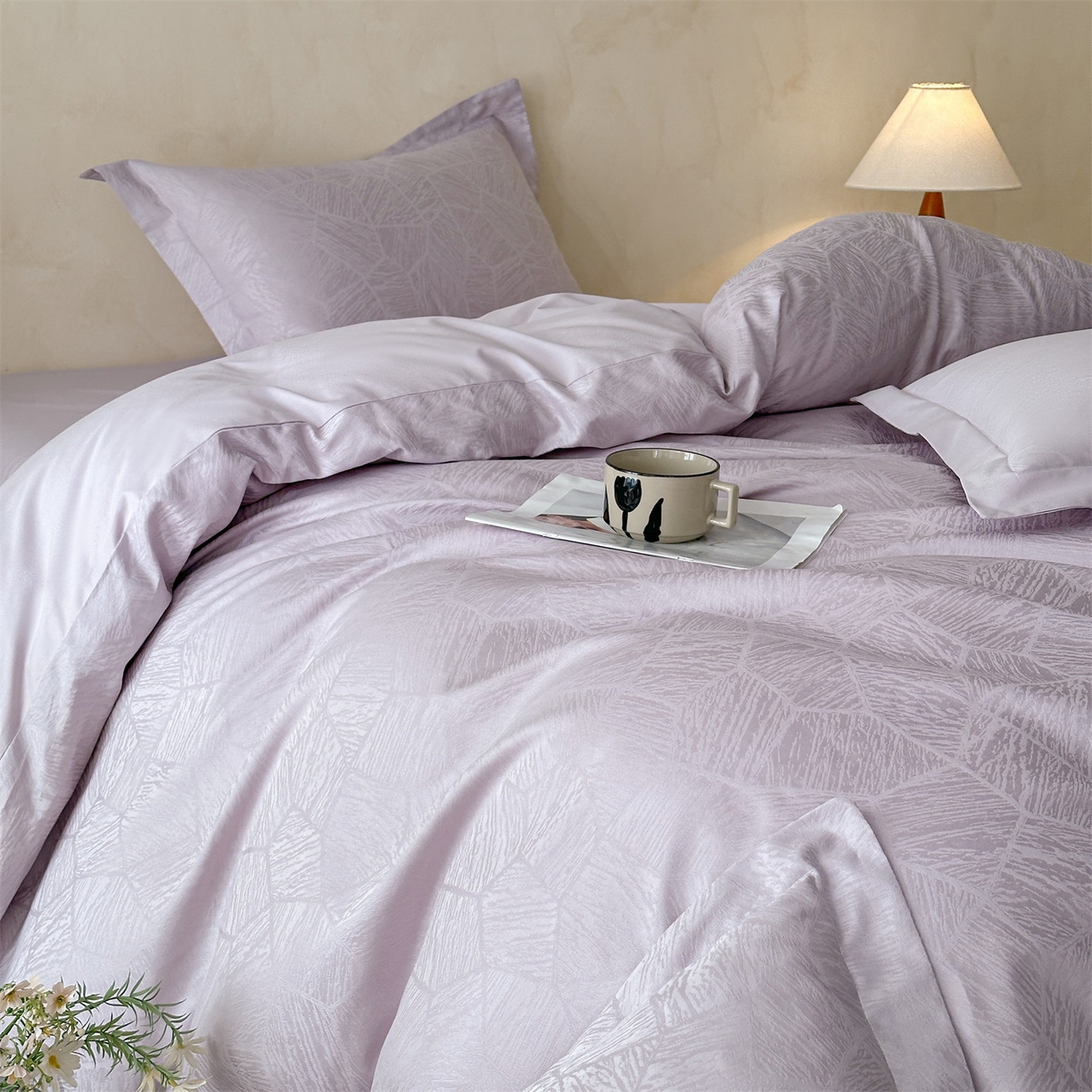 91家纺网 家纺一手货源 找家纺 笙意家纺 2026新款A版60S亮面提花B版13372全棉四件套 夏梦-紫