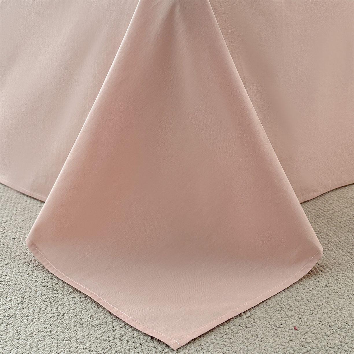 91家纺网 家纺一手货源 找家纺 笙意家纺 2026新款A版60S亮面提花B版13372全棉四件套 秘境-唯美粉