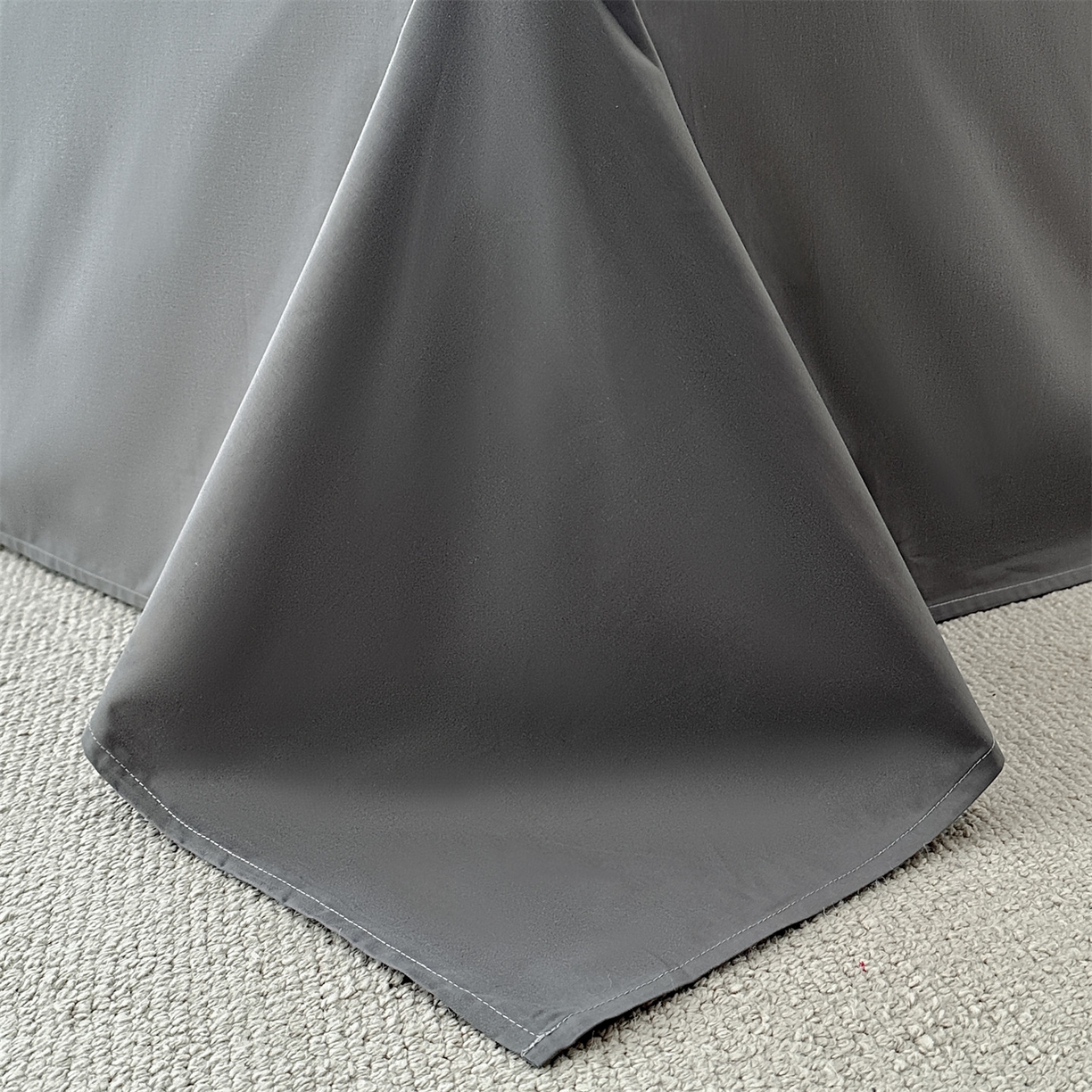 91家纺网 家纺一手货源 找家纺 笙意家纺 2026新款A版60S亮面提花B版13372全棉四件套 米萝-灰