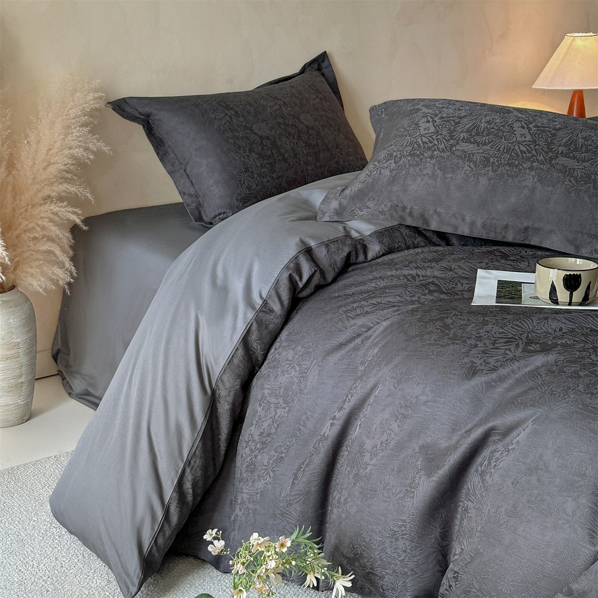 91家纺网 家纺一手货源 找家纺 笙意家纺 2026新款A版60S亮面提花B版13372全棉四件套 米萝-灰