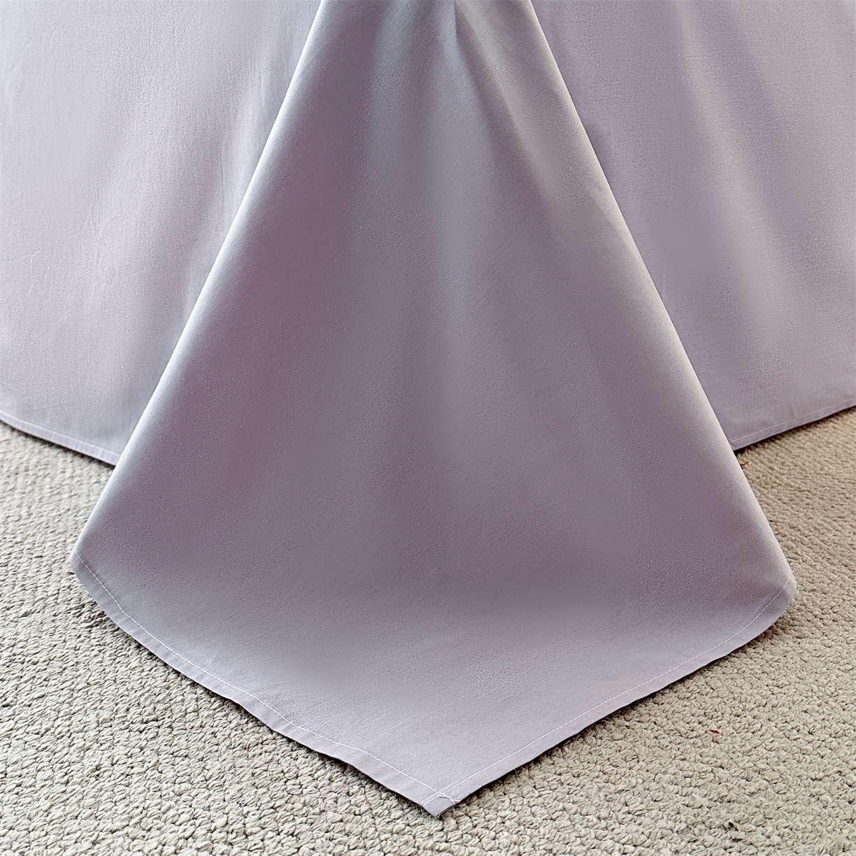 91家纺网 家纺一手货源 找家纺 笙意家纺 2026新款A版60S亮面提花B版13372全棉四件套 花草集市-丁香紫