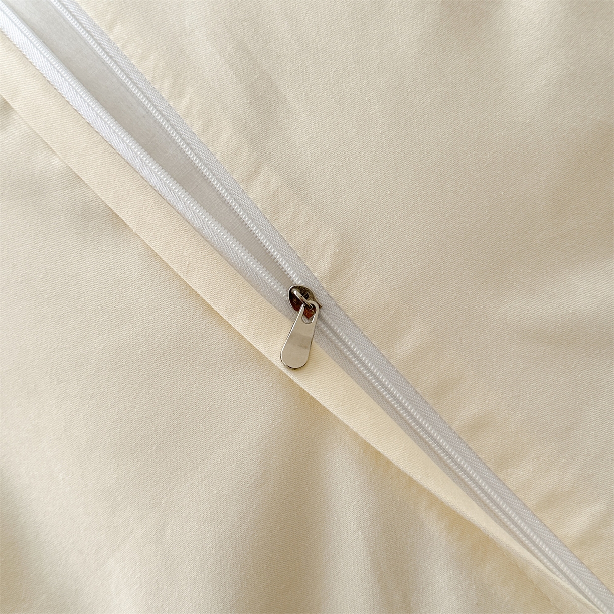 91家纺网 家纺一手货源 找家纺 笙意家纺 2026新款A版60S亮面提花B版13372全棉四件套 清风竹影-嫩绿