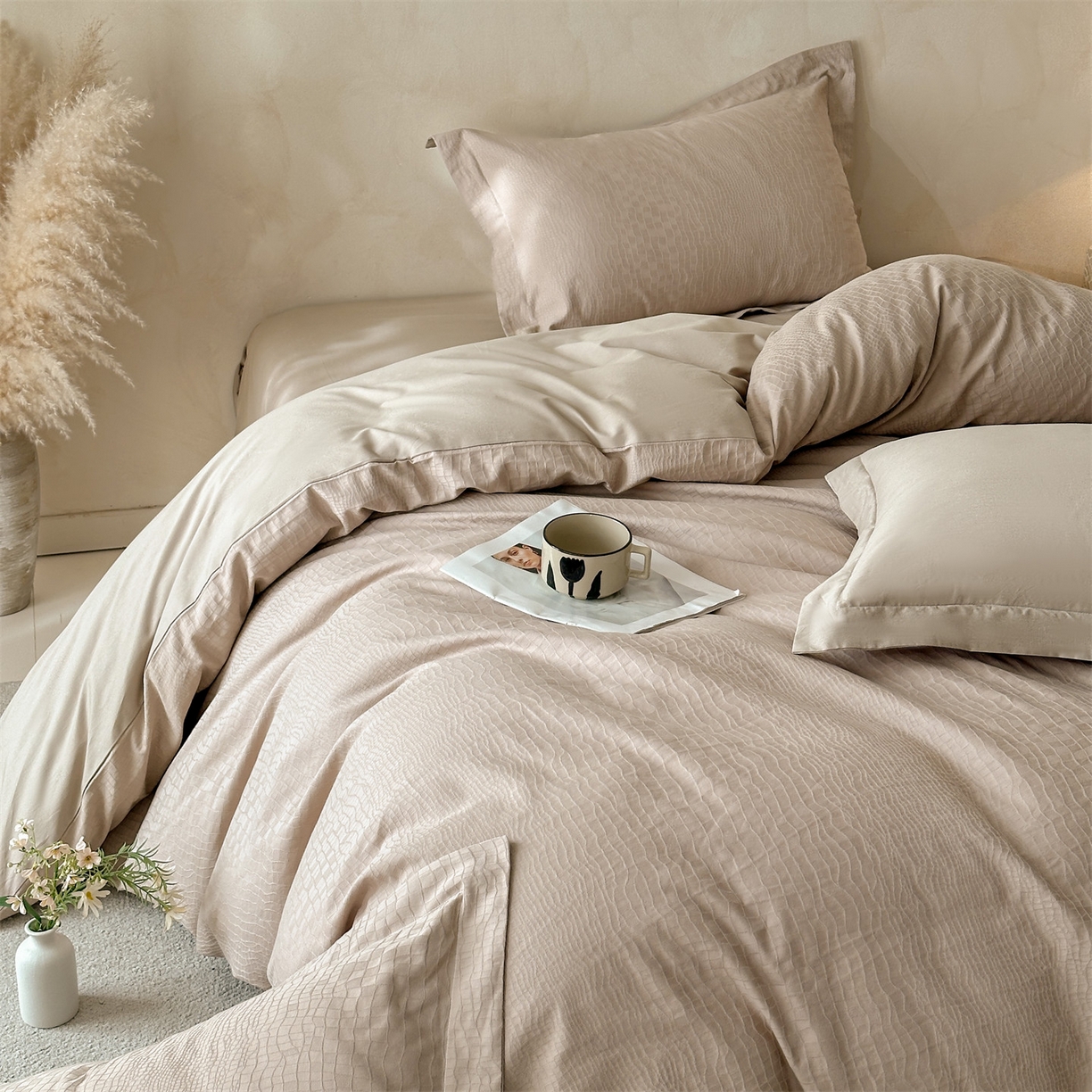 91家纺网 家纺一手货源 找家纺 笙意家纺 2026新款A版60S亮面提花B版13372全棉四件套 石烁-金属灰