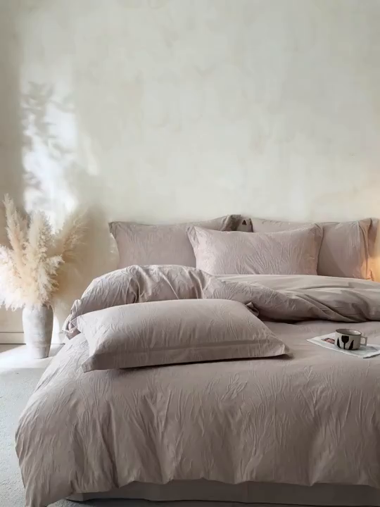 91家纺网 家纺一手货源 找家纺 笙意家纺 2026新款A版60S亮面提花B版13372全棉四件套 秘境-金属灰