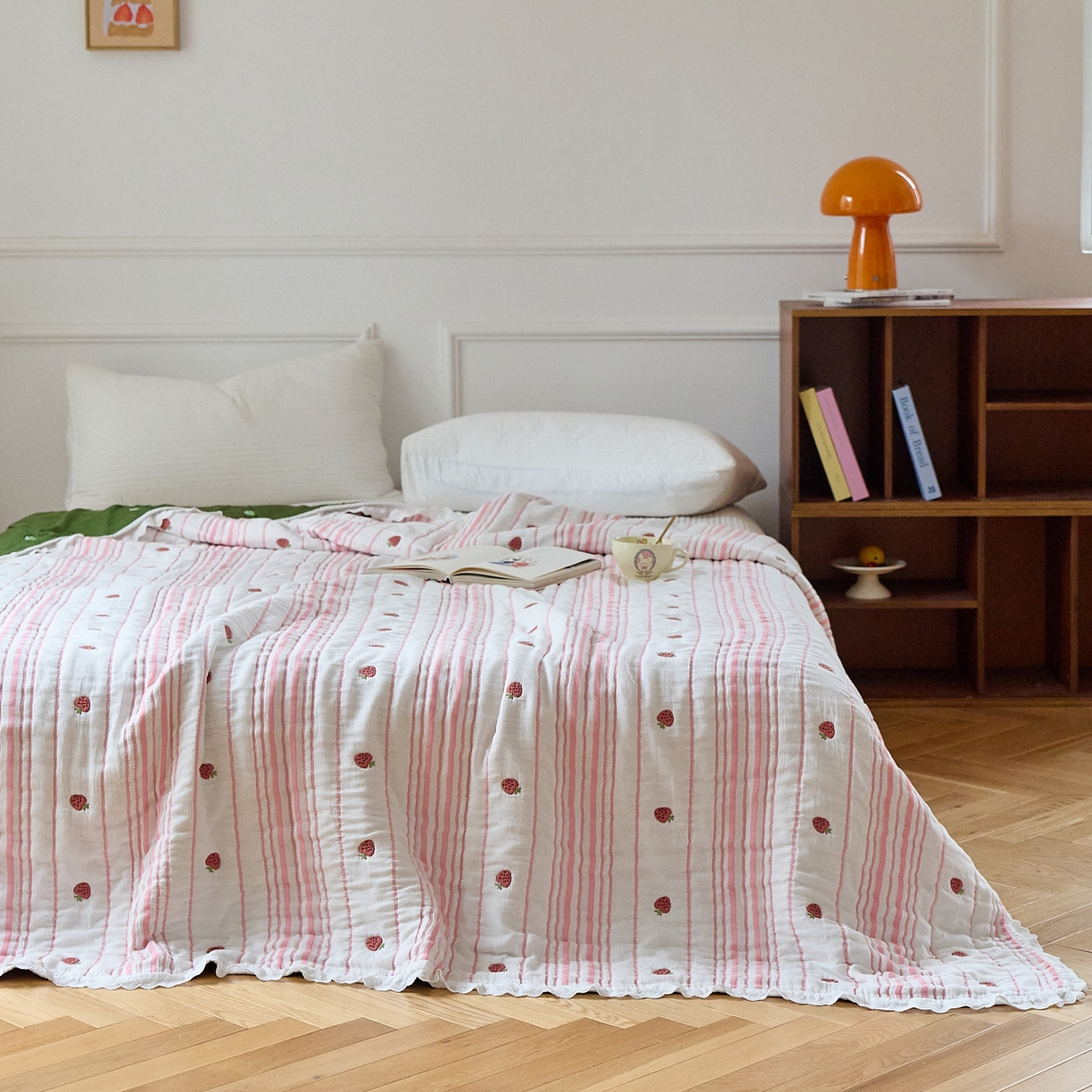 91家纺网 家纺一手货源 找家纺 沐瑟家纺 2026新款A类全棉纱布泡芙被春秋被被被子被芯 小草莓